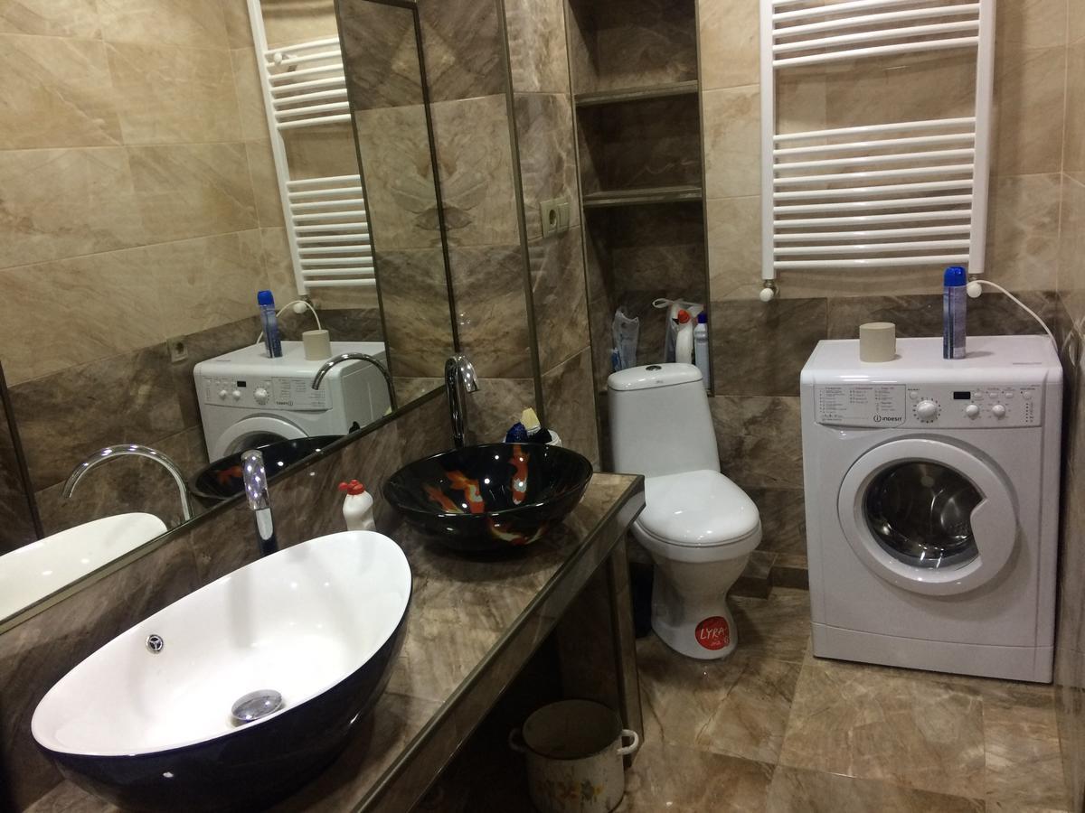 Vip Apartment At Gamrekeli Str 1 트빌리시 외부 사진